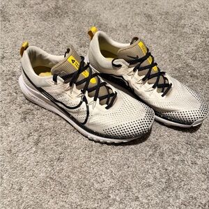 Nike Cream and Black Running Sneakers with Yellow Highlights